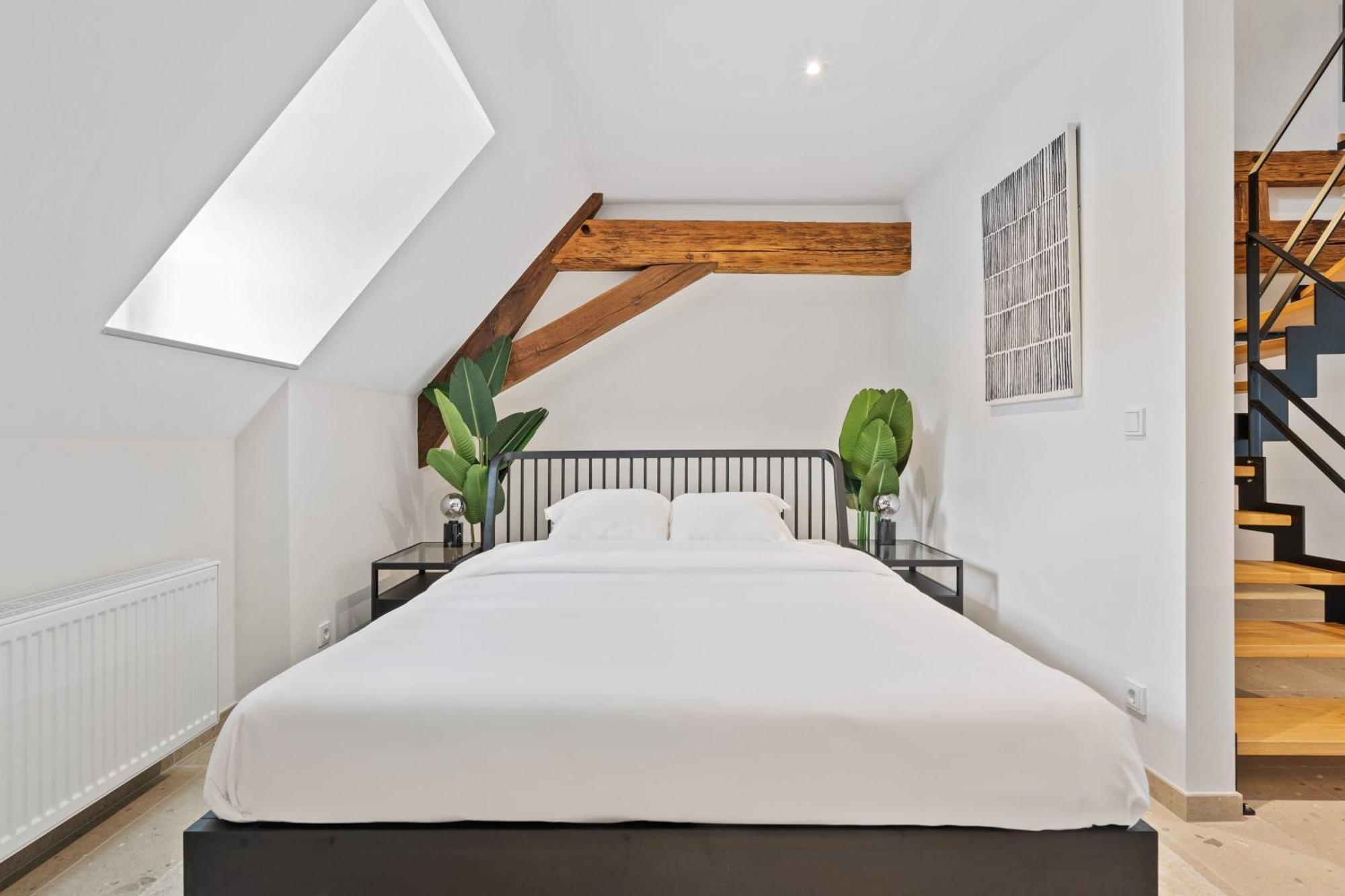 Elegant Clausen Apartment With King Bed & Wifi Luxembourg Eksteriør bilde