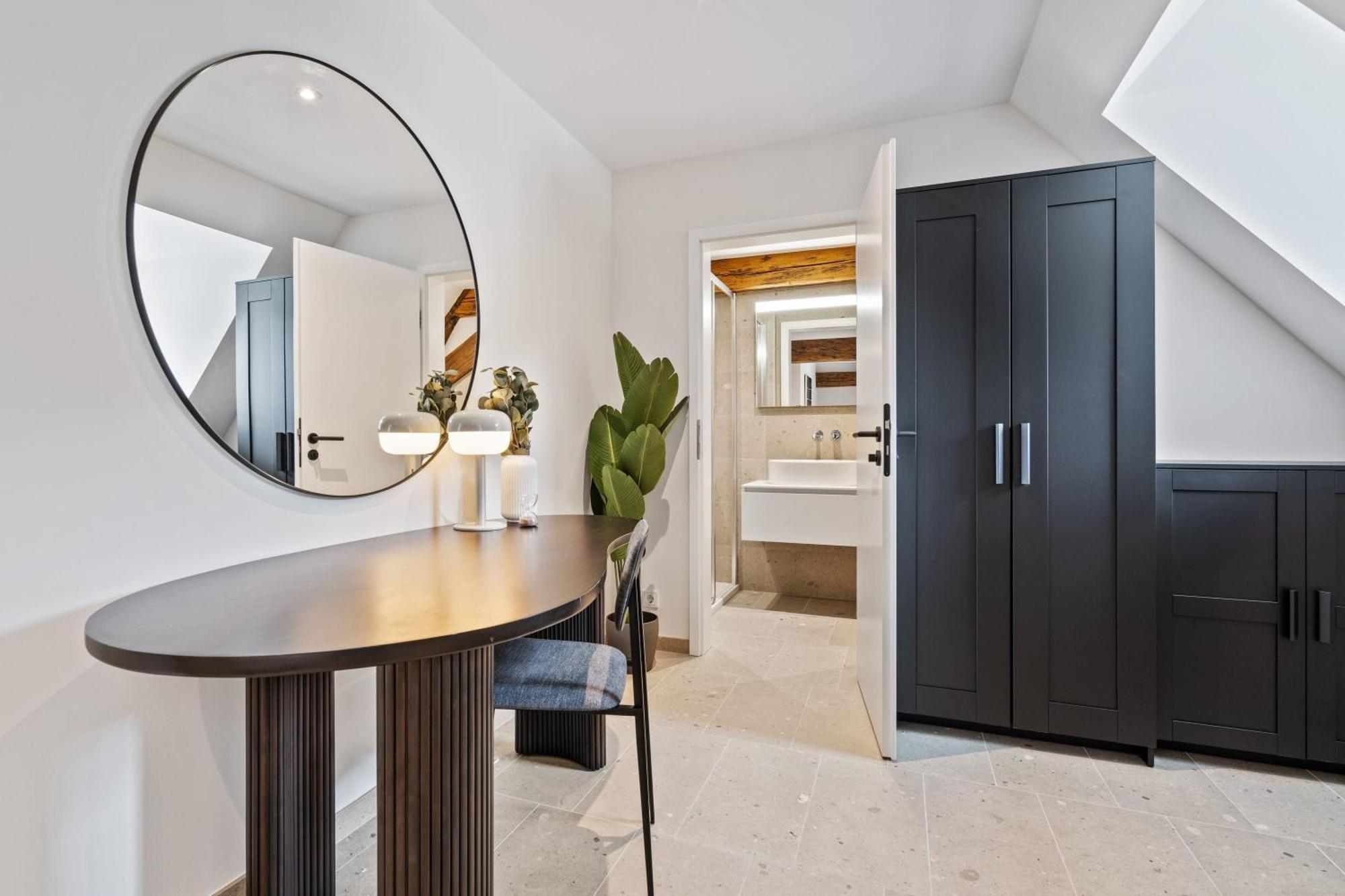 Elegant Clausen Apartment With King Bed & Wifi Luxembourg Eksteriør bilde