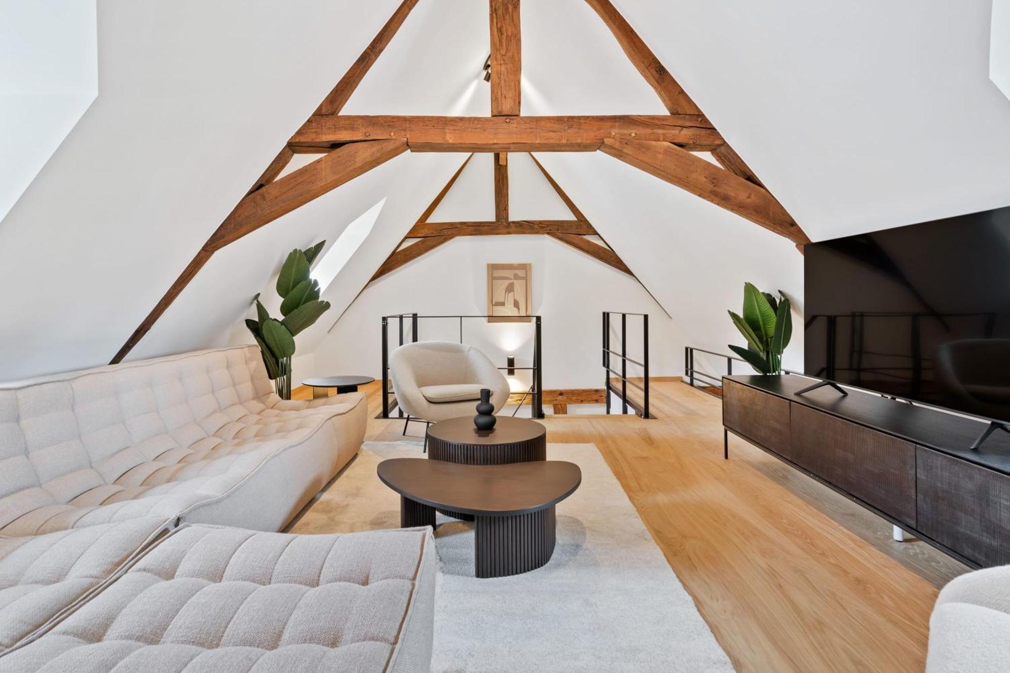Elegant Clausen Apartment With King Bed & Wifi Luxembourg Eksteriør bilde